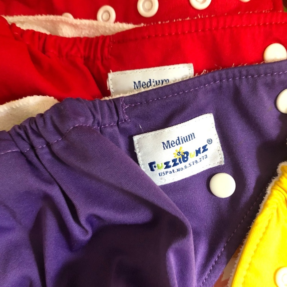 Fuzzibunz cloth diapers with inserts